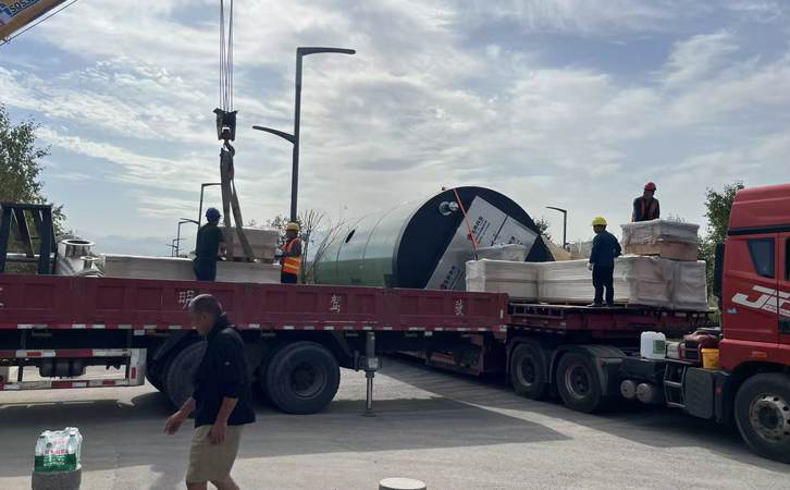 1764818714653292.jpg 623.jpg